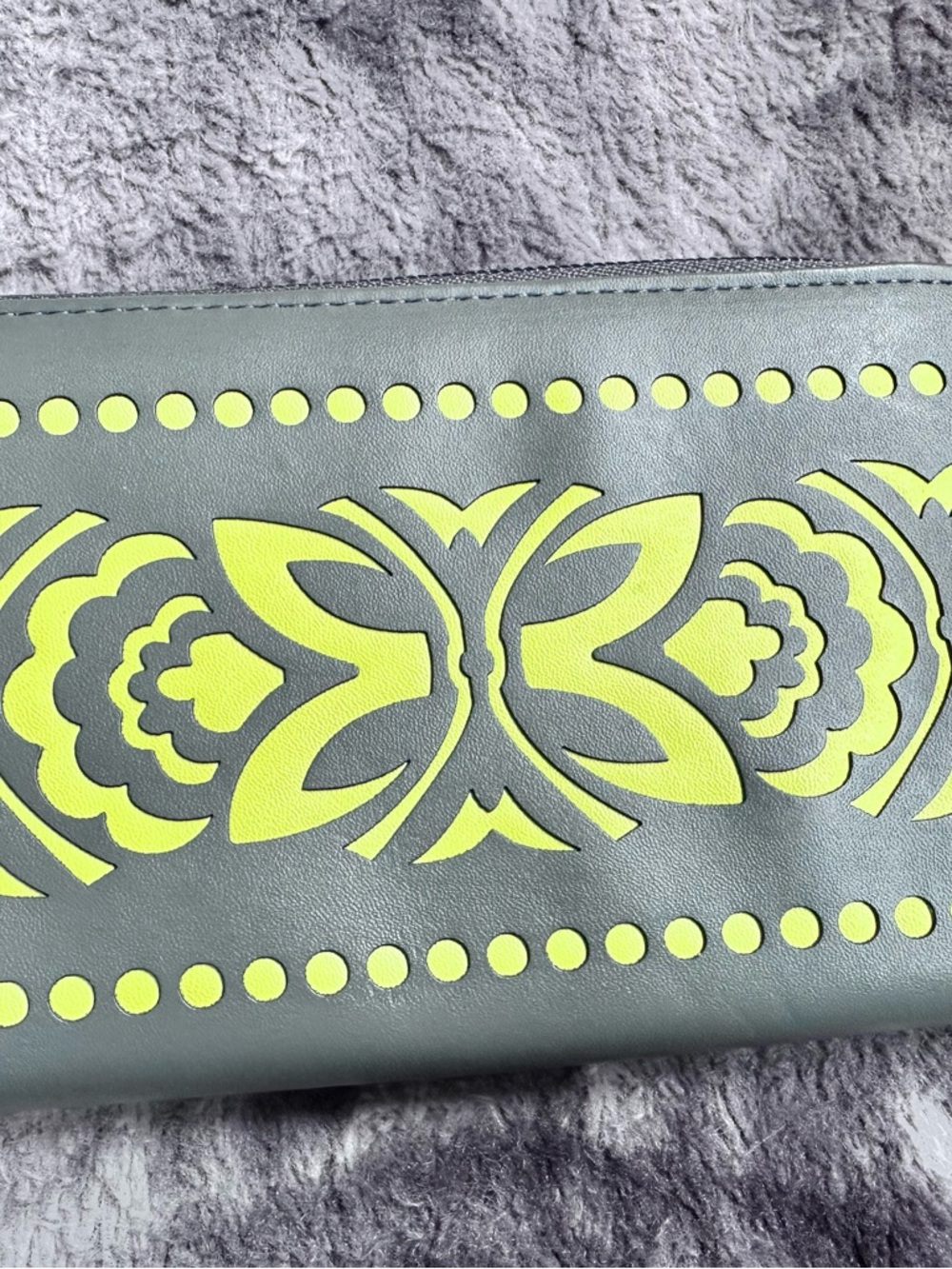 Vera Bradley Women's Gray and Neon Yellow Floral Cutout Clutch